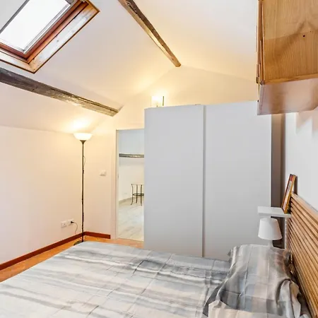 Liberta Frame With Terrace And Etna View Apartment Catania