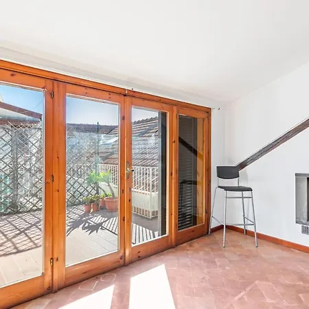 Liberta Frame With Terrace And Etna View Apartment Catania